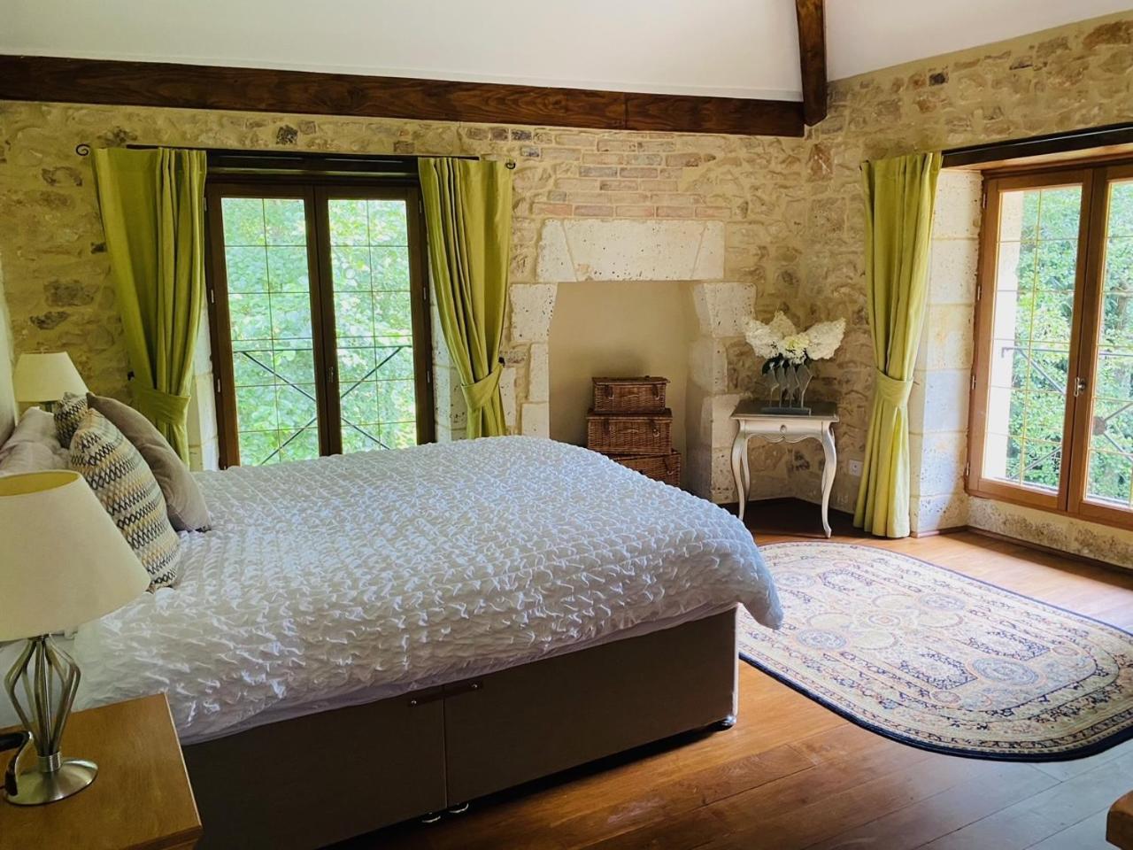 Chasseneuil-sur-Bonnieure Moulin Du Fontcourt Bed & Breakfast エクステリア 写真